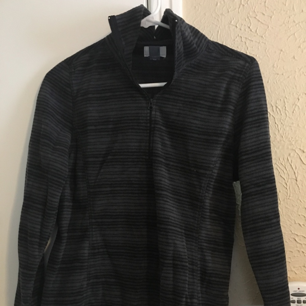 Old Navy Gray Striped Fleece Pullover